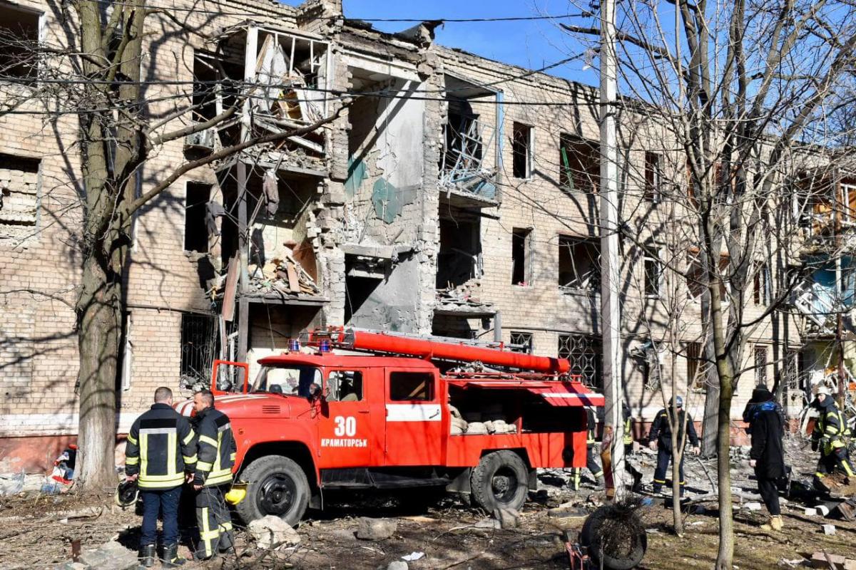 Росіяни обстріляли Краматорськ 14 березня / фото facebook.com/alexander.vasilyevich.goncharenko Росіяни обстріляли Краматорськ 14 березня / фото facebook.com/alexander.vasilyevich.goncharenko