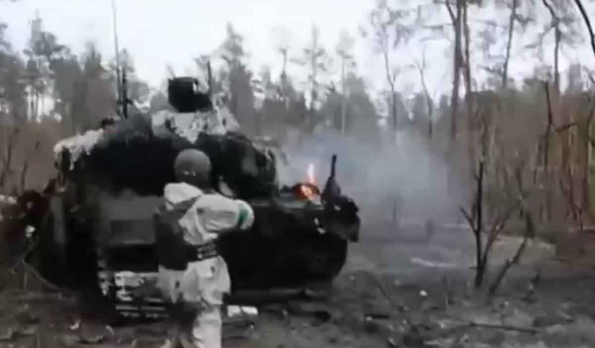 ЗСУ знищили ще один російський танк Т-90М "Прорив" / скріншот ЗСУ знищили ще один російський танк Т-90М "Прорив" / скріншот