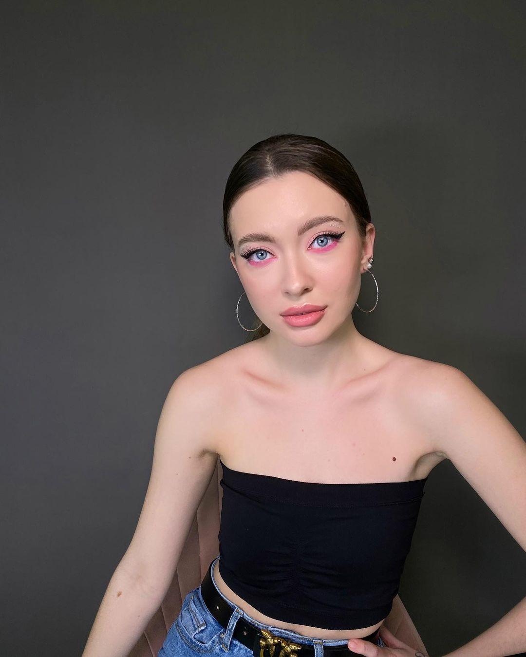 Антитренди в макіяжі / скріншот Instagram Антитренди в макіяжі / скріншот Instagram