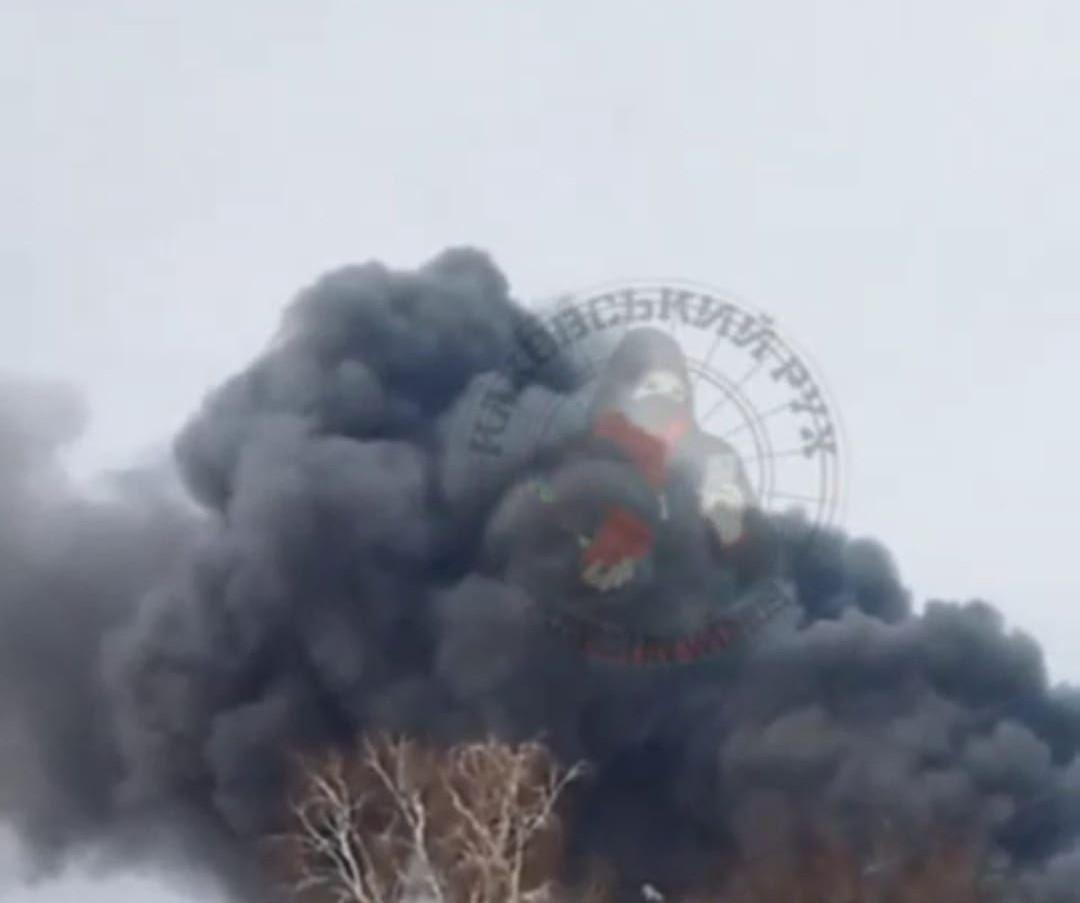 A fire is raging in Kakhovka / screenshot
