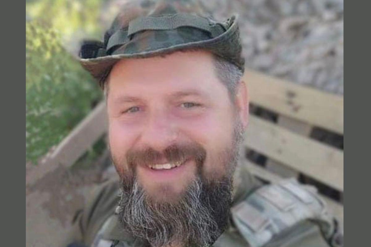 У боях за Бахмут загинув воїн полку 'Дніпро-1': у нього залишилася 10-річна донька (фото)