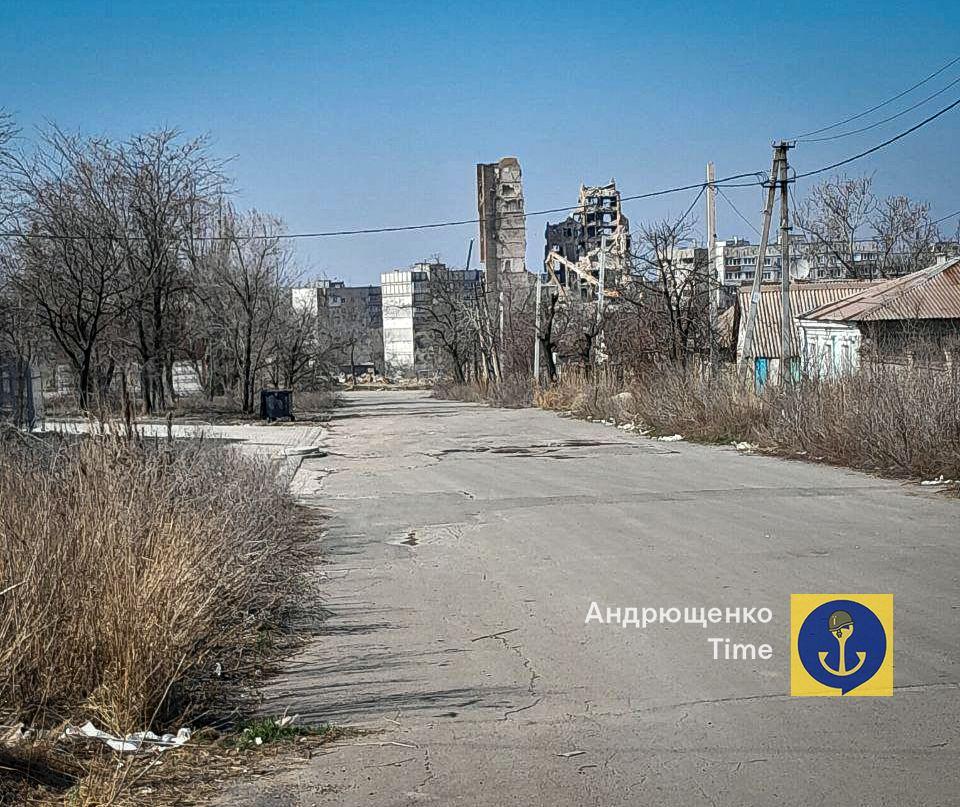 Оккупанты снесли более 350 многоэтажек в Мариуполе / фото t.me/andriyshTime Оккупанты снесли более 350 многоэтажек в Мариуполе / фото t.me/andriyshTime