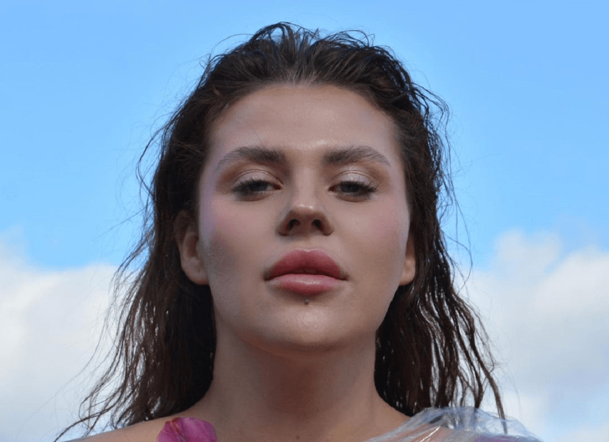 Sasha Zaritskaya / instagram.com/kazka.band Sasha Zaritskaya / instagram.com/kazka.band
