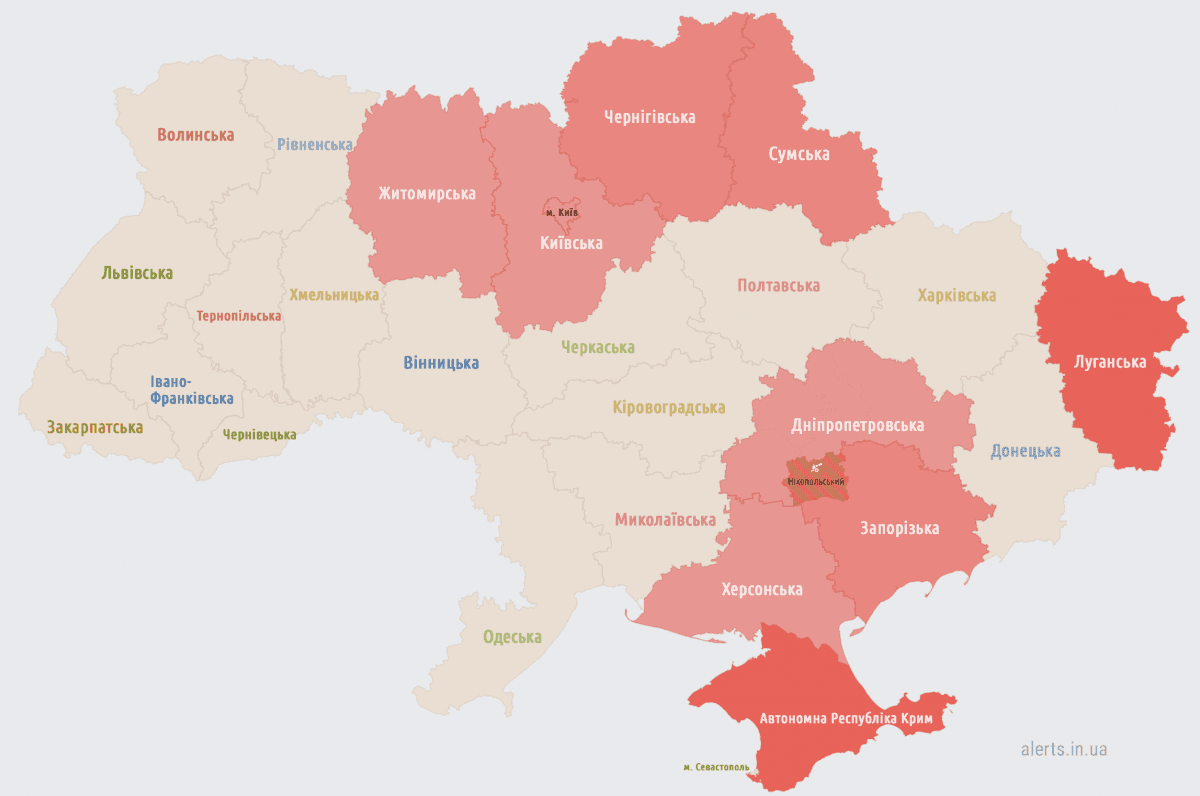 Тревога в Украине по состоянию на 22:47 / скриншот Тревога в Украине по состоянию на 22:47 / скриншот