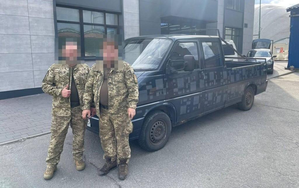 ВСУ получили еще два микроавтобуса и внедорожник при содействии Favbet Foundation / фото пресс-служба ВСУ получили еще два микроавтобуса и внедорожник при содействии Favbet Foundation / фото пресс-служба