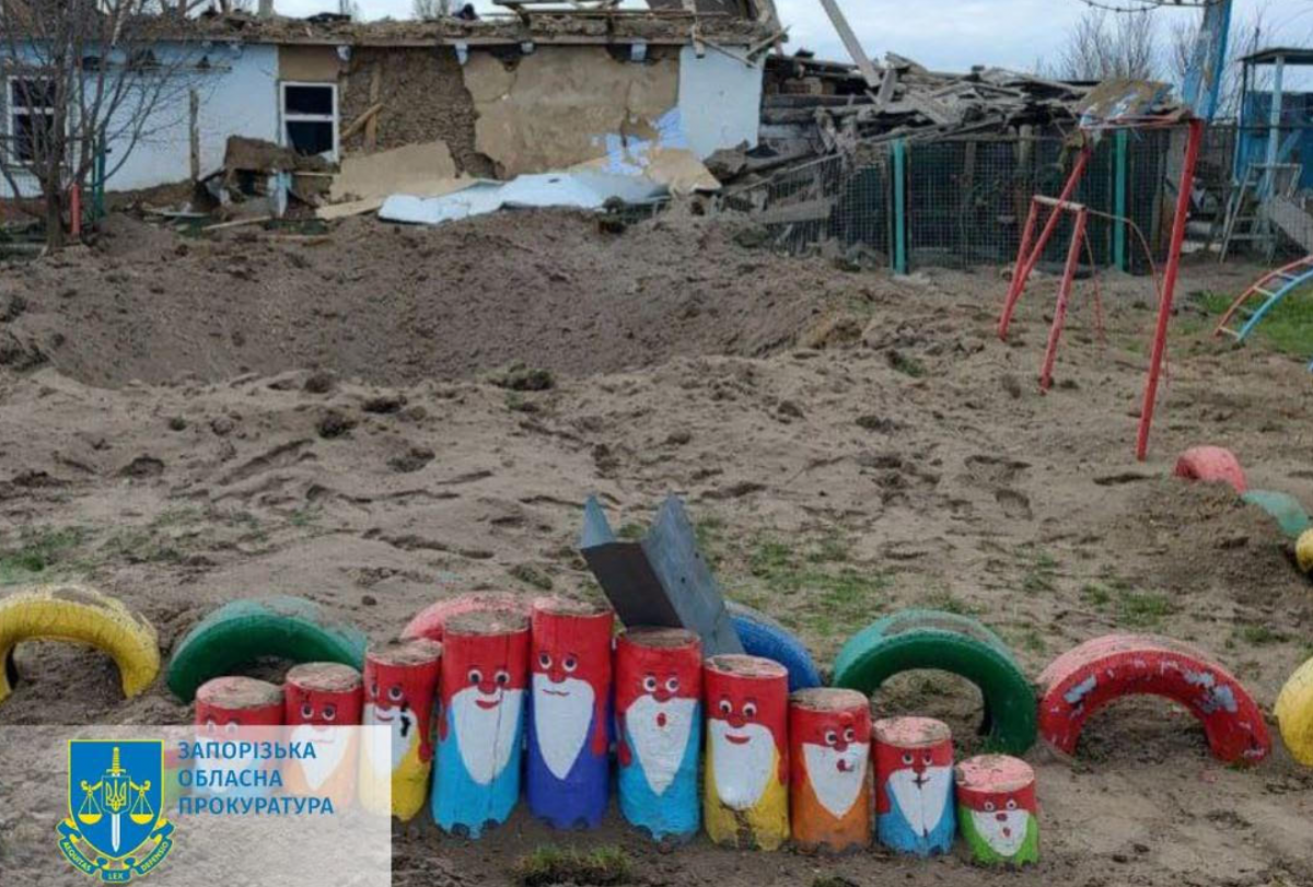 Россия продолжает терроризировать Запорожье / фото ОГП Россия продолжает терроризировать Запорожье / фото ОГП
