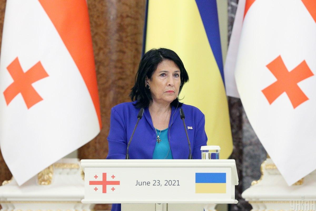 Зурабішвілі також звернулася до президента Молдови та міжнародних партнерів Грузії / фото УНІАН