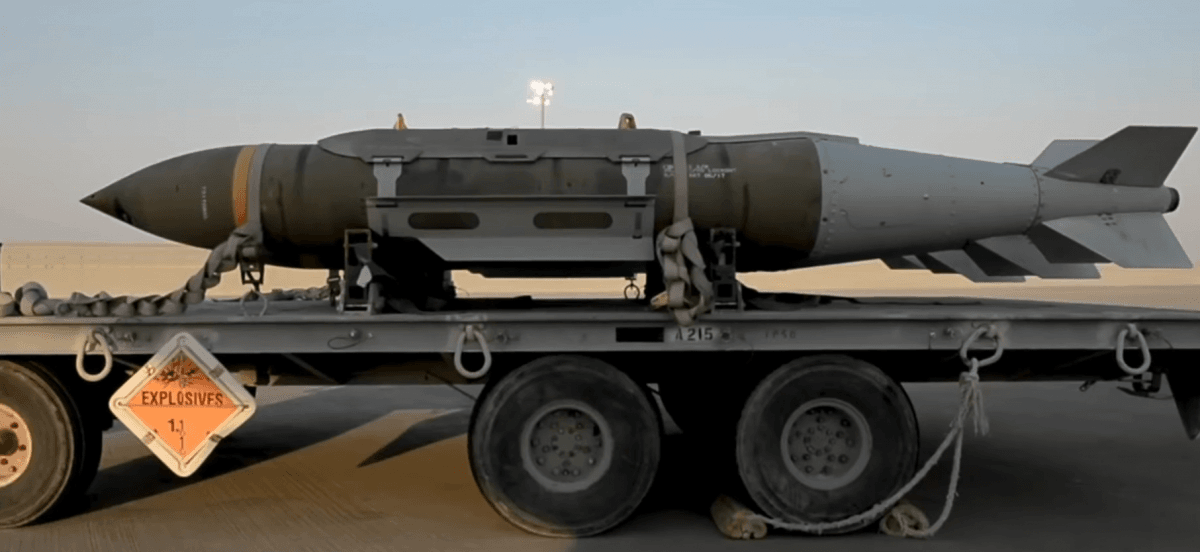 В некоторых случаях взрыватели бомб JDAM не срабатывали при их использовании / скриншот В некоторых случаях взрыватели бомб JDAM не срабатывали при их использовании / скриншот