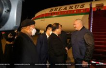 Лукашенко прибыл с визитом в Китай на самолете производства США