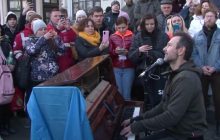 Лідер Massive Attack випустив ремікс на пісню "Обійми" і представив кліп з кадрами війни