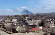 Українські військові збили російський Су-34 поблизу Єнакієвого (фото, відео)