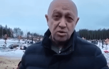 Пригожин заявил об "откате" фронта до границ РФ в случае поражения под Бахмутом