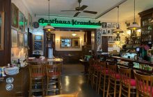 "Устали кормить этих свиней": немецкий ресторан опозорился рекламой об украинцах