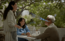 Apple перетворить навушники AirPods в бюджетну заміну слухових апаратів – Bloomberg