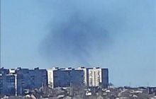 В Мариуполе прогремели новые взрывы: россияне подняли в небо авиацию