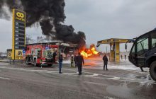 У Борисполі сталася потужна пожежа на АЗС (фото, відео)