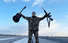 Коля Сєрга про те, як переживає обстріли на фронті: "З'являється тваринний страх"