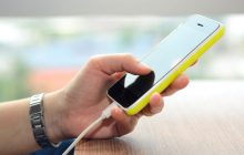 Популярні міфи про зарядку смартфона, про які пора забути: деякі вас здивують