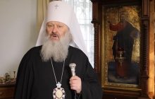 Монахи УПЦ МП продолжают "зубами" вгрызаться в Лавру (видео)