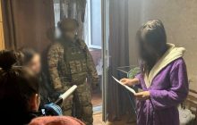 Придумала розіграш призу: на Київщині дівчина помстилася колишньому і отруїла його (відео)