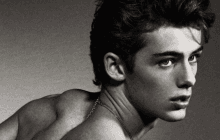 Не впізнати: що стало з найкрасивішим хлопчиком у світі і який вигляд він має зараз (фото)