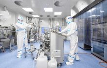 Лікарі на власні очі побачили, як виготовляються українські ліки: "Таке враження, що я побував десь у Японії, а не в Україні"