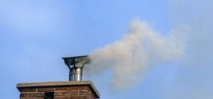 Загорелась сажа в дымоходе: что делать, если в трубе появился огонь