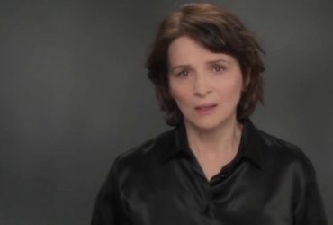 Оскароносная актриса Жюльетт Бинош со слезами на глазах обратилась к украинцам (видео)