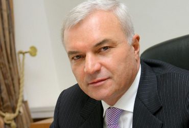 Во Франции впервые конфискуют имущество российского олигарха - Le Monde