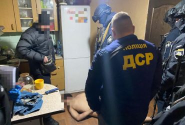 На Київщині викрили злочинців, які займалися збутом зброї та психотропів (фото)