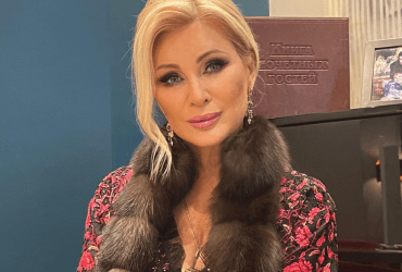 Як зірка 90-х Віка Циганова стала пропагандисткою Кремля, щоб повернутися на сцену