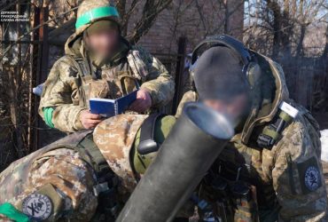 Зійшлися в дуелі та відбили атаку: прикордонники дали потужну відсіч росіянам на сході