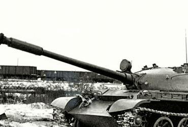 Россияне пересаживаются на танки Т-62, Т-72 и древние БТР-50: Жданов раскрыл детали