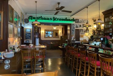 Устали кормить этих свиней: немецкий ресторан опозорился рекламой об украинцах