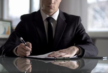 Грузинский криминальный авторитет причастен к рейдерскому захвату Академ-клуба - блогер