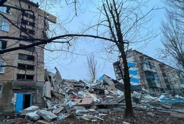 Росіяни обстріляли Авдіївський коксохім, людей завалило уламками (фото, відео)