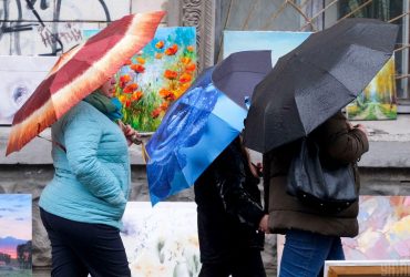 Today the people of Kiev are waiting for the warmest day of the week, but it will rain