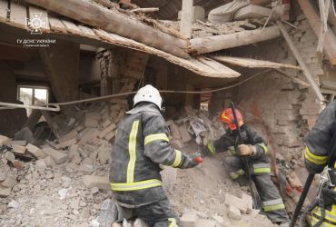 На Львівщині завершено розбір завалів зруйнованих ракетним ударом будинків