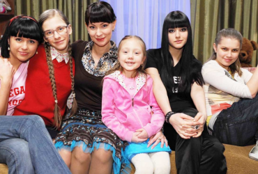 Звезда Папиных дочек отказалась от Украины ради должности в Московском театре