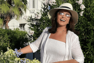 Справжня красуня: якою Софія Ротару була в юності (фото)