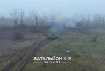 Російські окупанти проґавили український Т-72 біля своїх позицій і були покарані (відео)