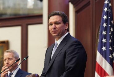 Ключевые сенаторы-республиканцы раскритиковали губернатора Десантиса за слова об Украине