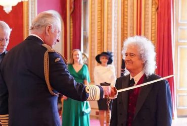 Гитарист группы Queen получил титул рыцаря