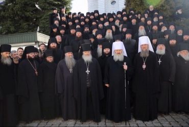 Гиркин вступился за УПЦ МП в Лавре, но потом их высмеял: эксперты предупредили об ИПСО