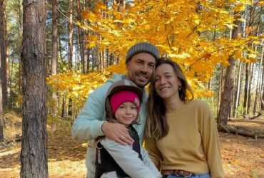 Дружина Бєднякова зізналася, чи отримує грошову допомогу у США