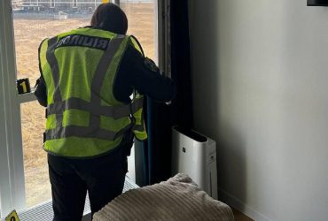 В Киевской области мать выбросила с пятого этажа младенца