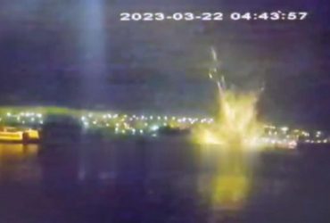 З'явилося відео нічної атаки морських БПЛА на Севастопольську бухту: був великий приліт