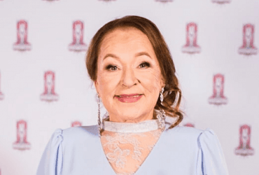 Актриса Рязанова набросилась с оскорблениями на Зеленского