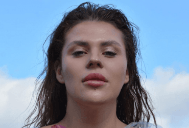 KAZKA растрогала лирической песней Без кохання о своих отношениях