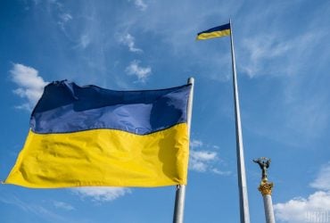 Без радянських папірців, корупції та бюрократії: як Україні забезпечити зростання економіки на другому році війни